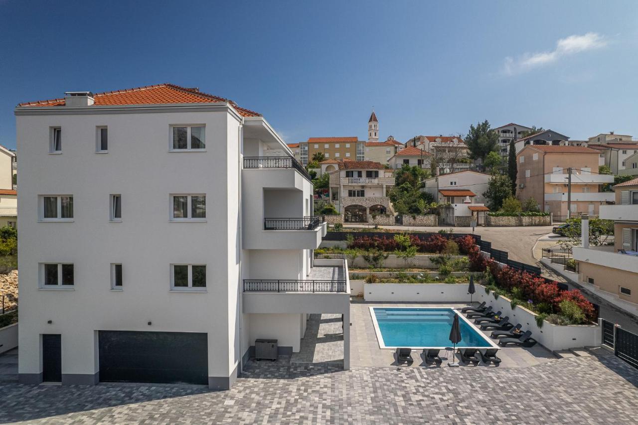 Villa Barbara & Zoran With Heated Swimming Pool Seget Vranjica Luaran gambar