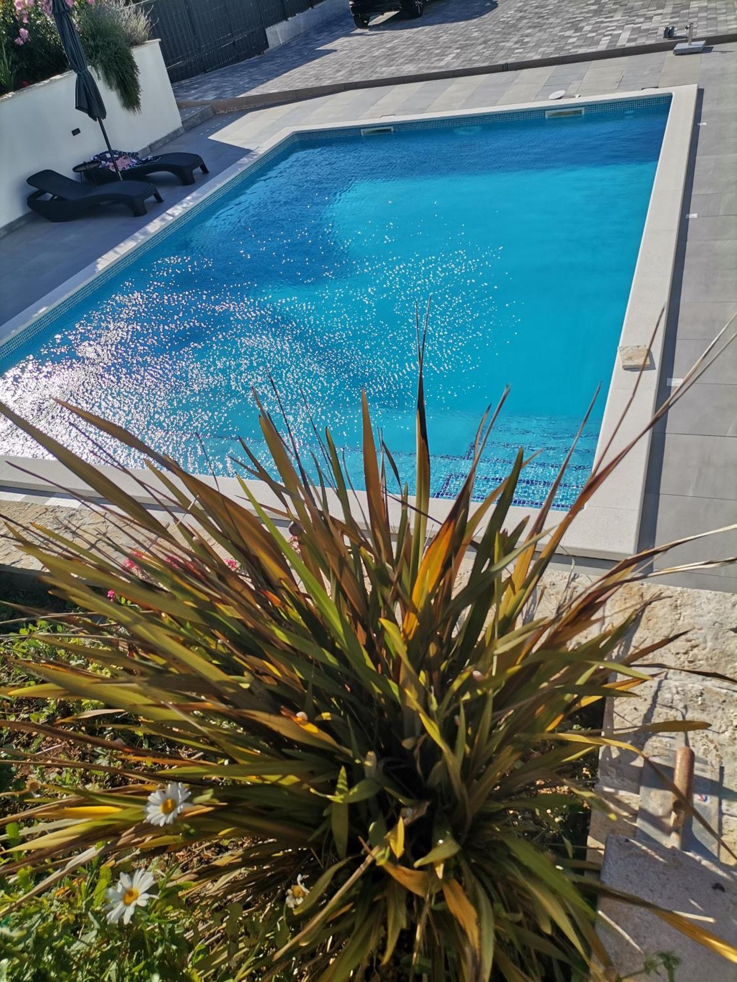 Villa Barbara & Zoran With Heated Swimming Pool Seget Vranjica Luaran gambar